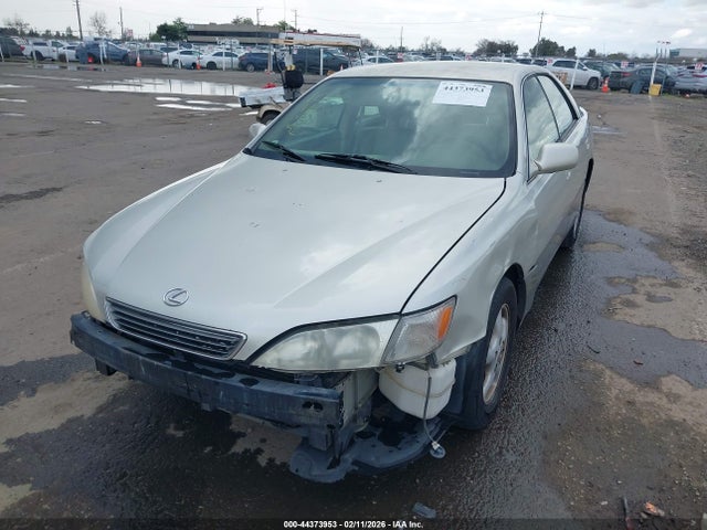Продаж на аукціоні авто 1998 Lexus Es 300, vin: JT8BF28G4W0138507, номер лоту: 44373953
