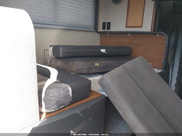 Lance Camper Lance M-975 ( Long B 2018 174994 Image 5
