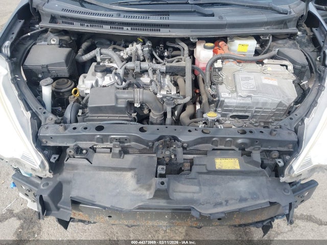 Toyota Prius C One 2014 JTDKDTB39E1079062 Image 10
