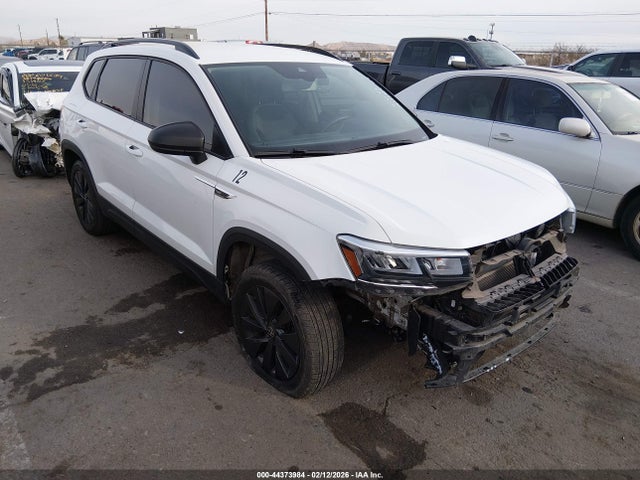 2022 VOLKSWAGEN TAOS 3VVDX7B26NM036334