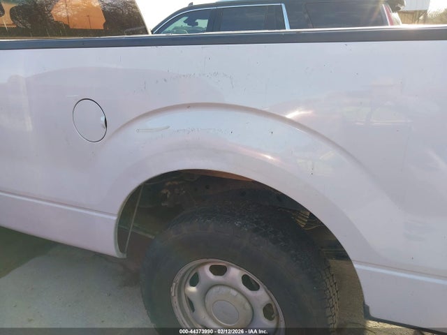 1FTNF1CF3EKD17597 Ford F-150 Xl