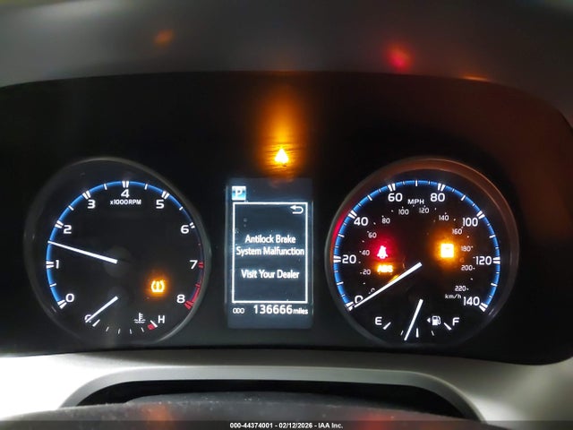 2017 TOYOTA RAV4 JTMRFREVXHJ706137 Photo 6