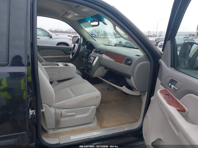 44374003 :رقم المزاد ، 1GKFC13027R233276 vin ، 2007 Gmc Yukon Sle مزاد بيع