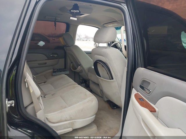 44374003 :رقم المزاد ، 1GKFC13027R233276 vin ، 2007 Gmc Yukon Sle مزاد بيع