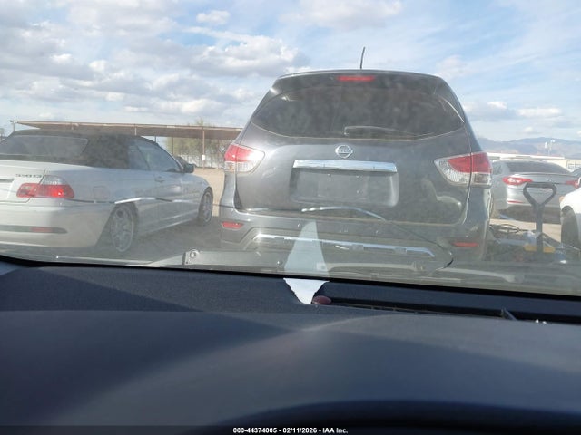 JTDKDTB35E1081536 Toyota Prius C Two