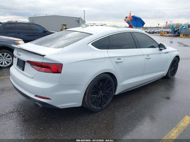 44374035 :رقم المزاد ، WAUENDF54JA052967 vin ، 2018 Audi A5 2.0t Premium مزاد بيع