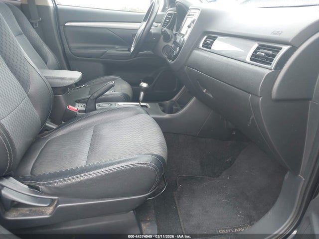 2015 MITSUBISHI OUTLANDER JA4AD3A36FZ001204 Photo 4