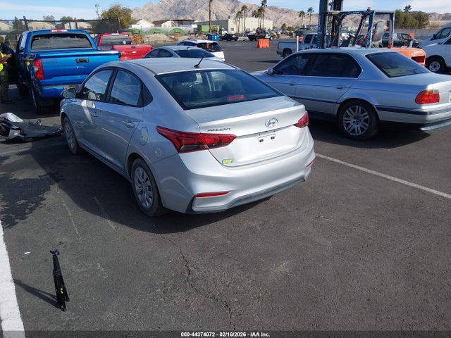 Hyundai ACCENT SE 2019 3KPC24A35KE055514 Image 3