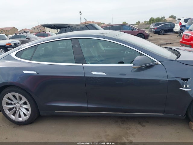 Aukcja sprzedaży 2017 Tesla Model S 60/75, vin: 5YJSA1E18HF190981, numer aukcji: 44374077