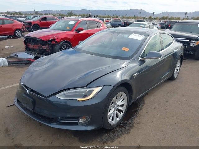 Aukcja sprzedaży 2017 Tesla Model S 60/75, vin: 5YJSA1E18HF190981, numer aukcji: 44374077