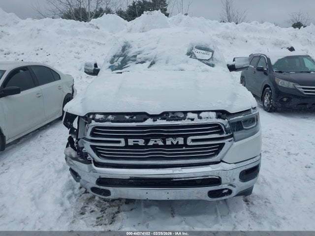 1C6SRFJT5MN810217 RAM 1500 Laramie 4x4 5&#039;7 Box