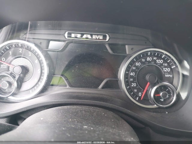 1C6SRFJT5MN810217 RAM 1500 Laramie 4x4 5&#039;7 Box