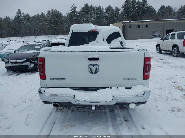 1C6SRFJT5MN810217 RAM 1500 Laramie 4x4 5&#039;7 Box