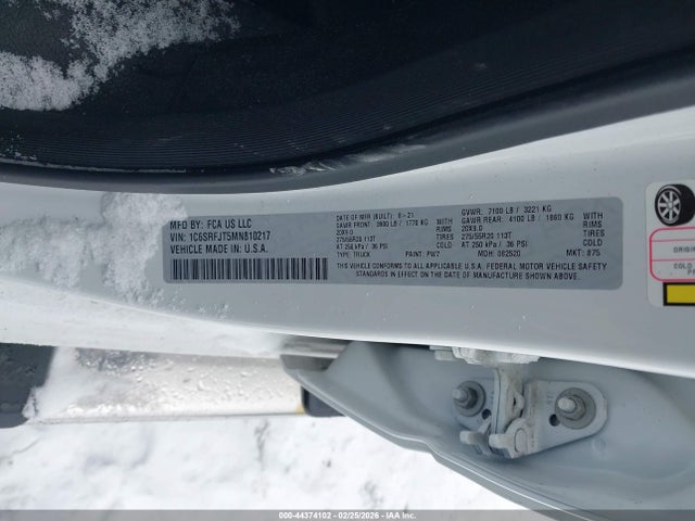 1C6SRFJT5MN810217 RAM 1500 Laramie 4x4 5&#039;7 Box