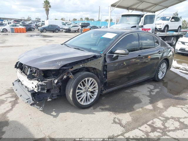 4T1B21HK5JU503124 Toyota Camry Hybrid Xle