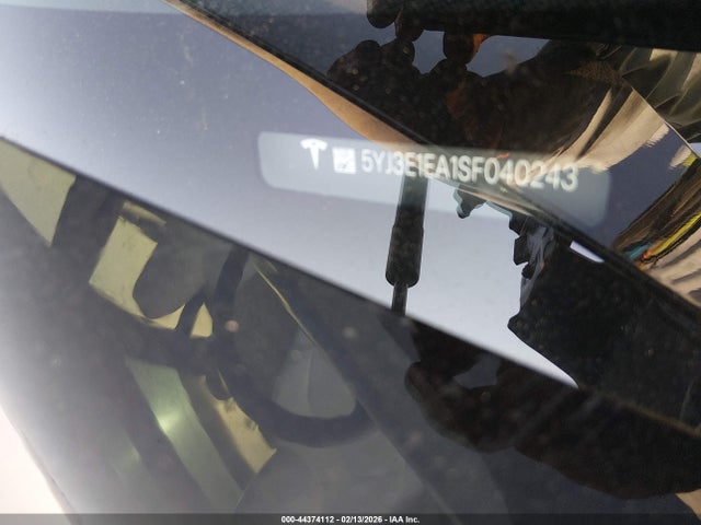 2025 TESLA MODEL 3 5YJ3E1EA1SF040243 Photo 8