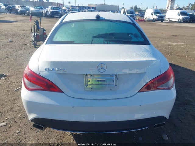 Mercedes-Benz CLA 250 2016 WDDSJ4EB1GN319451 Image 16