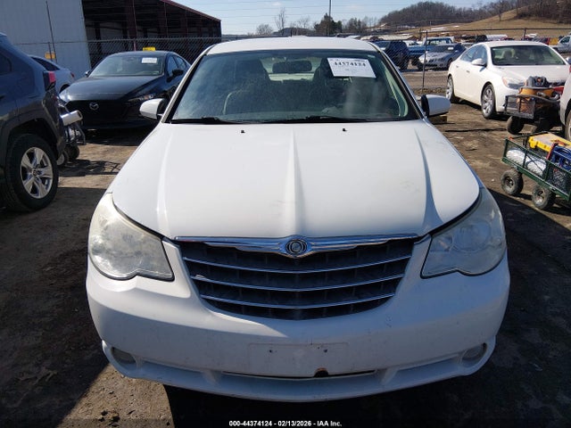44374124 :رقم المزاد ، 1C3CC5FB6AN117066 vin ، 2010 Chrysler Sebring Limited مزاد بيع