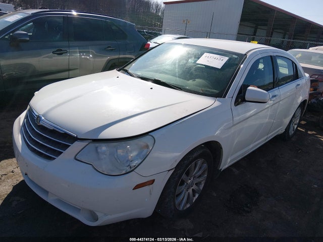 44374124 :رقم المزاد ، 1C3CC5FB6AN117066 vin ، 2010 Chrysler Sebring Limited مزاد بيع