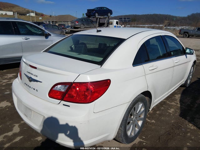 44374124 :رقم المزاد ، 1C3CC5FB6AN117066 vin ، 2010 Chrysler Sebring Limited مزاد بيع
