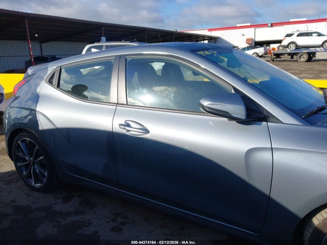 Hyundai Veloster 2.0 Premium 2020 KMHTG6AF3LU030648 Image 13