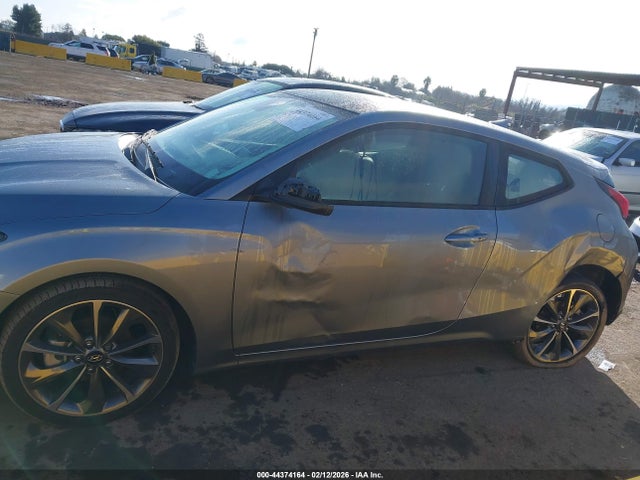 Hyundai Veloster 2.0 Premium 2020 KMHTG6AF3LU030648 Image 14