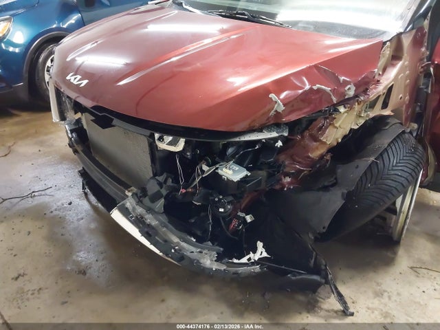 44374176 :رقم المزاد ، KNDNB4H38P6212612 vin ، 2023 Kia Carnival Mpv Lx Seat Package مزاد بيع