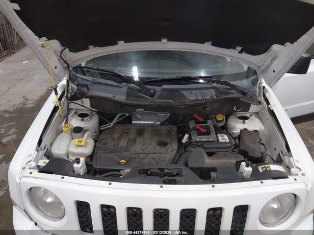 1C4NJRBB7GD646807 Jeep Patriot Sport