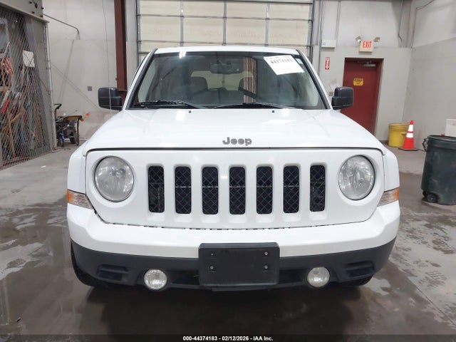 1C4NJRBB7GD646807 Jeep Patriot Sport