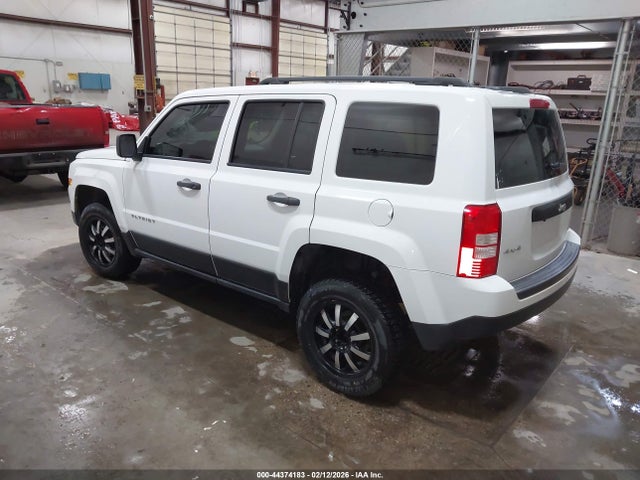 1C4NJRBB7GD646807 Jeep Patriot Sport
