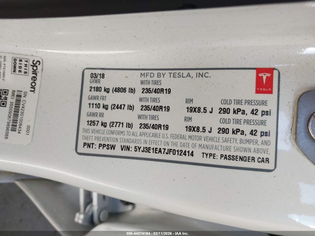 44374194 :رقم المزاد ، 5YJ3E1EA7JF012414 vin ، 2018 Tesla Model 3 Long Range/mid Range مزاد بيع