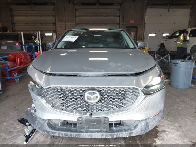 44374209 :رقم المزاد ، 3MVDMABL8MM237632 vin ، 2021 Mazda Cx-30 Select مزاد بيع