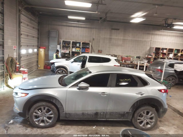 44374209 :رقم المزاد ، 3MVDMABL8MM237632 vin ، 2021 Mazda Cx-30 Select مزاد بيع