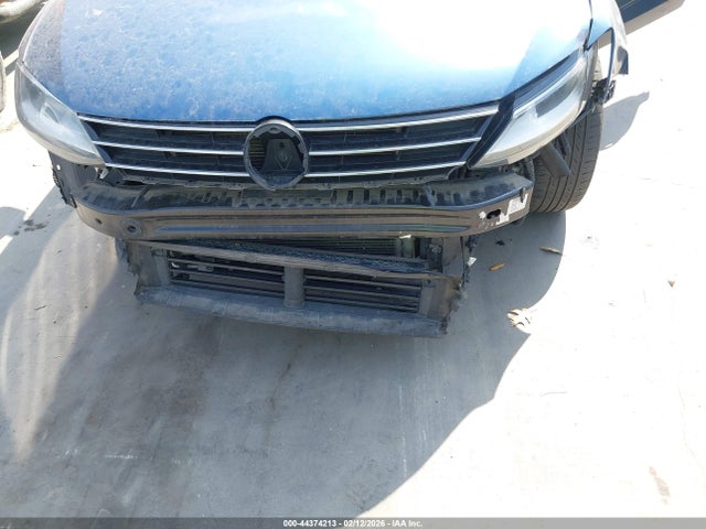 2015 Volkswagen Jetta 1.8t Se მანქანა იყიდება აუქციონზე, vin: 3VWD17AJ6FM410111, აუქციონის ნომერი: 44374213