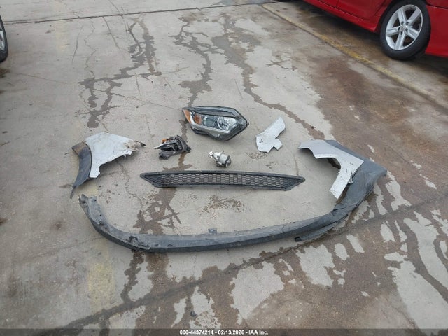 KM8J33A48GU027346 Hyundai TUCSON SE