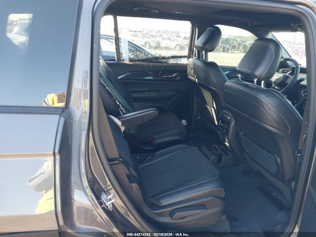 1C4RJKAG7P8751460 Jeep Grand Cherokee L Altitude 4x4