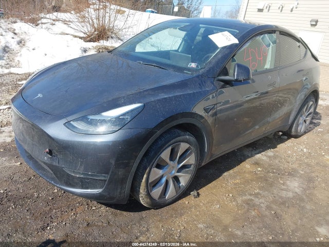 2024 TESLA MODEL Y 7SAYGDEE6RA219344 Photo 1