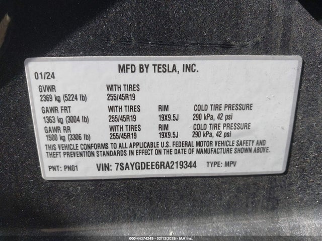 2024 TESLA MODEL Y 7SAYGDEE6RA219344 Photo 8