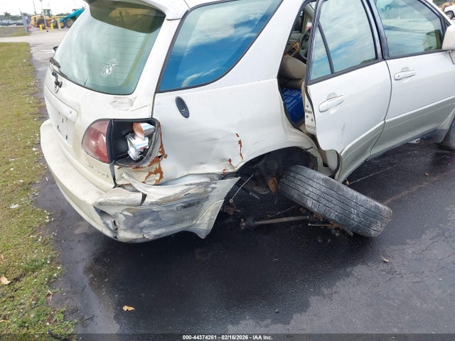 44374281 :رقم المزاد ، JT6HF10U7Y0131066 vin ، 2000 Lexus Rx 300 مزاد بيع