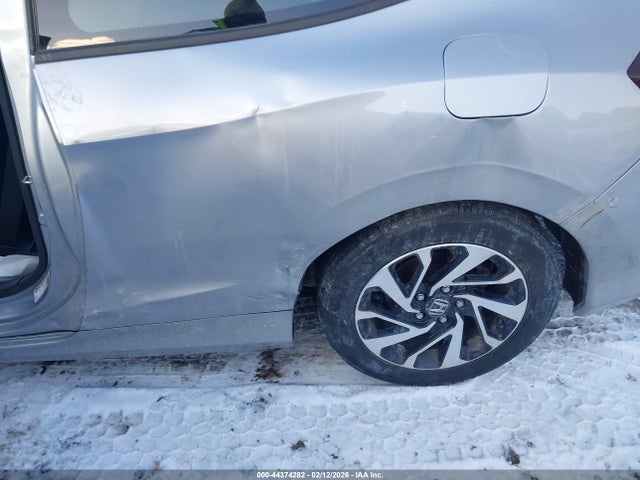 Honda Civic Lx 2017 2HGFC4B57HH309829 Image 11