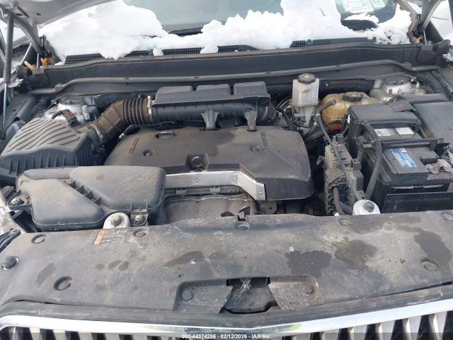 2018 Buick Envision Essence მანქანა იყიდება აუქციონზე, vin: LRBFX2SA3JD028858, აუქციონის ნომერი: 44374286