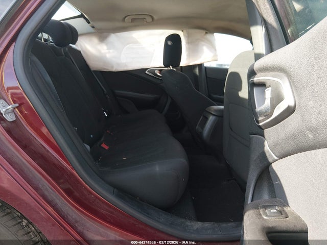 Chrysler 200 Limited 2015 1C3CCCAB3FN585971 Image 8
