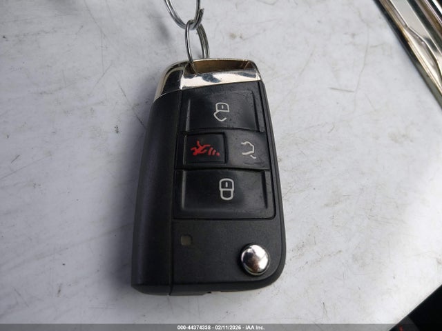 3VW4T7AUXFM016020 Volkswagen Golf Gti 2.0t Autobahn 4-door