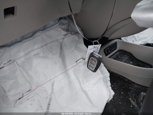 2024 CHRYSLER PACIFICA HYBRID 2C4RC1S75RR185115 Photo 10