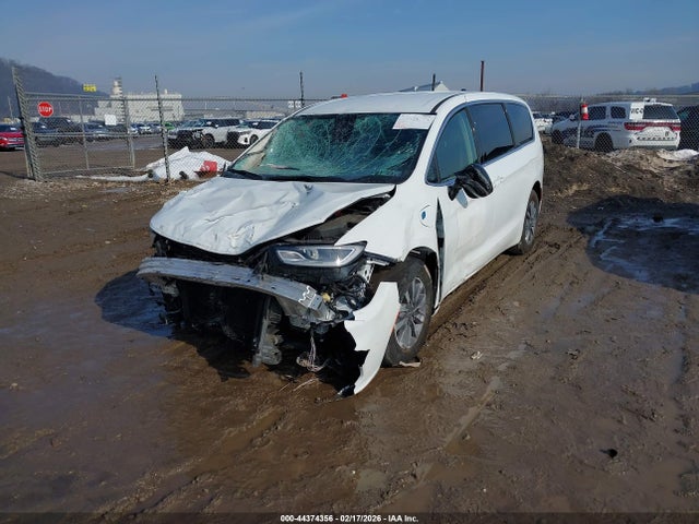 2024 CHRYSLER PACIFICA HYBRID 2C4RC1S75RR185115 Photo 1