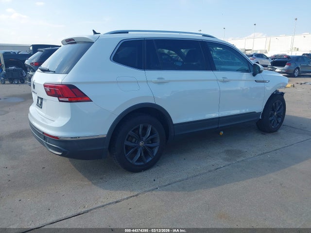 Продаж на аукціоні авто 2022 Volkswagen Tiguan 2.0t Se, vin: 3VV3B7AX4NM046626, номер лоту: 44374395