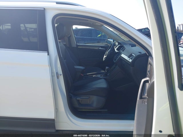 Продаж на аукціоні авто 2022 Volkswagen Tiguan 2.0t Se, vin: 3VV3B7AX4NM046626, номер лоту: 44374395