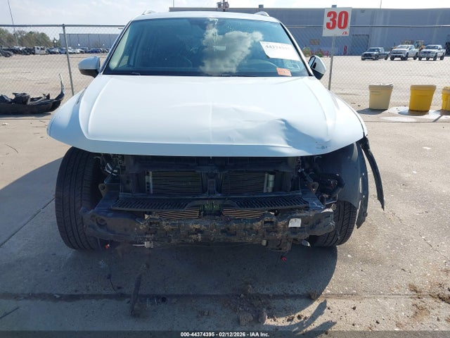 Продаж на аукціоні авто 2022 Volkswagen Tiguan 2.0t Se, vin: 3VV3B7AX4NM046626, номер лоту: 44374395