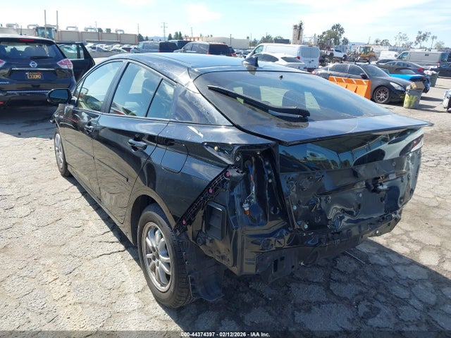 JTDKBRFU0G3513114 Toyota Prius Two