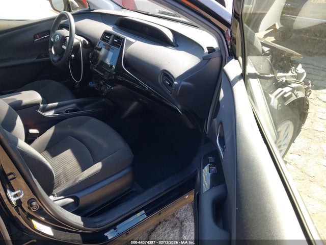 JTDKBRFU0G3513114 Toyota Prius Two